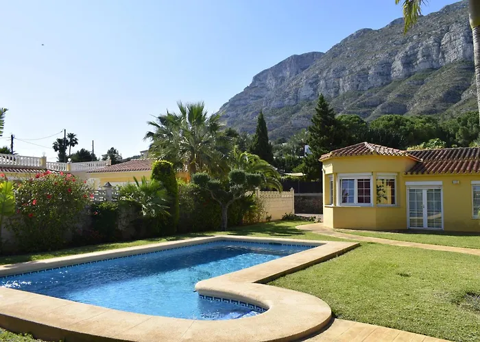 Anacasa Montgo Perelloner Ch4316 شاليه دينايا