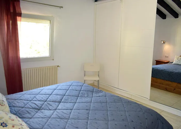 Anacasa Montgo Perelloner Ch4316 دينايا