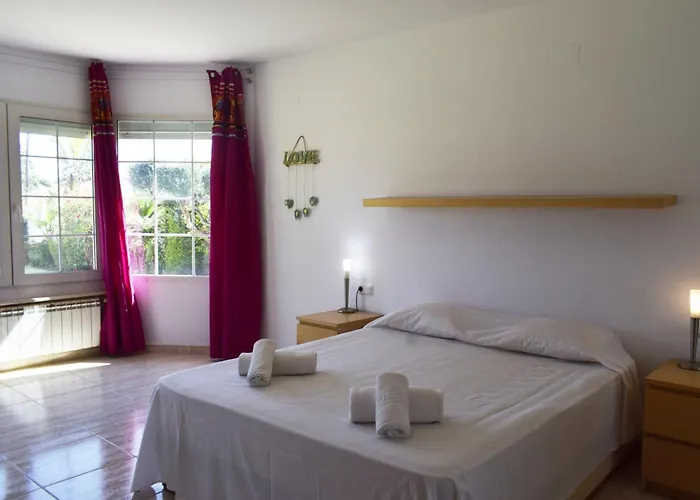 Anacasa Montgo Perelloner Ch4316 دينايا